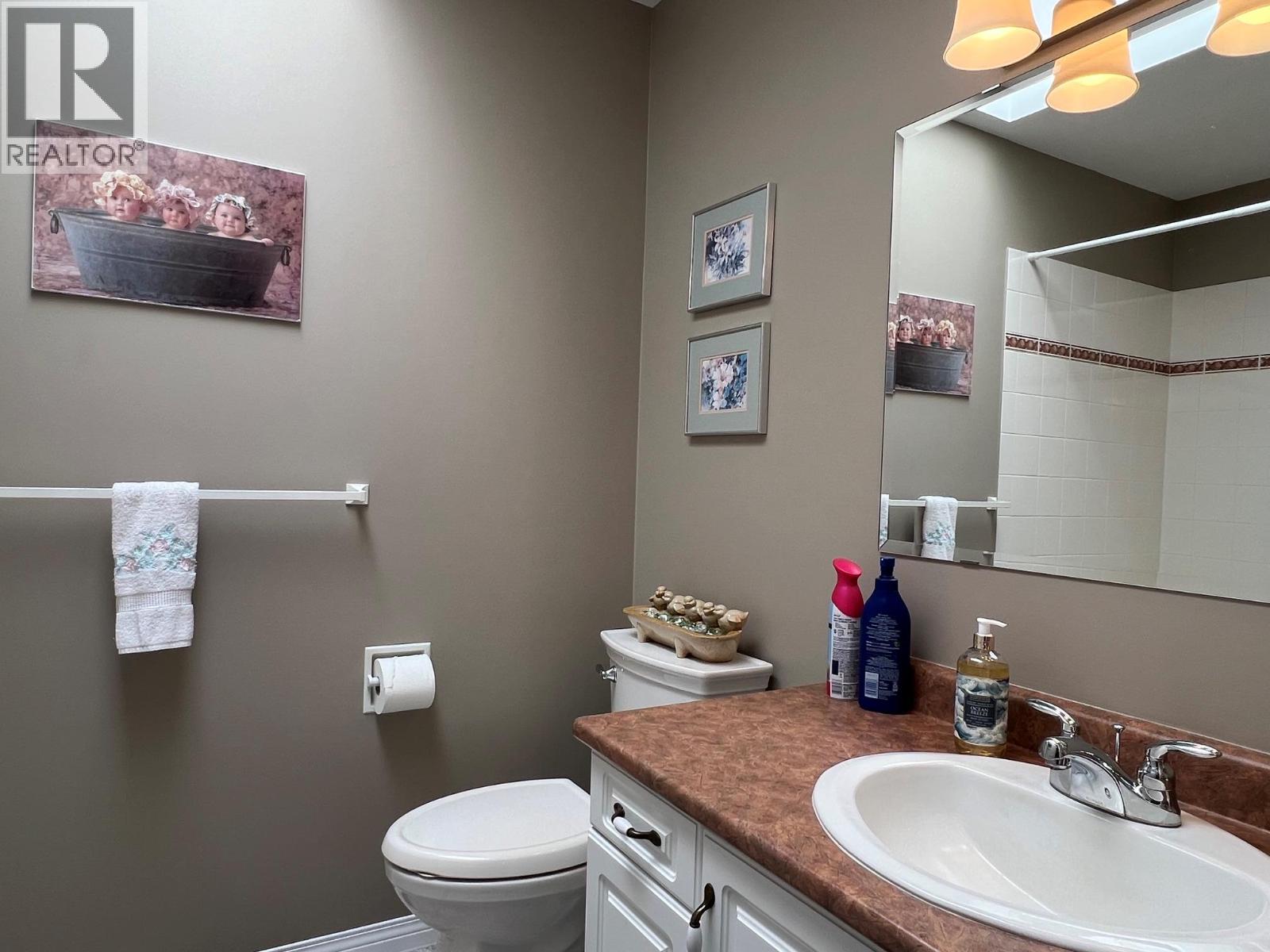 660 6th Avenue, Vernon, British Columbia  V1H 1Z1 - Photo 23 - 10394428