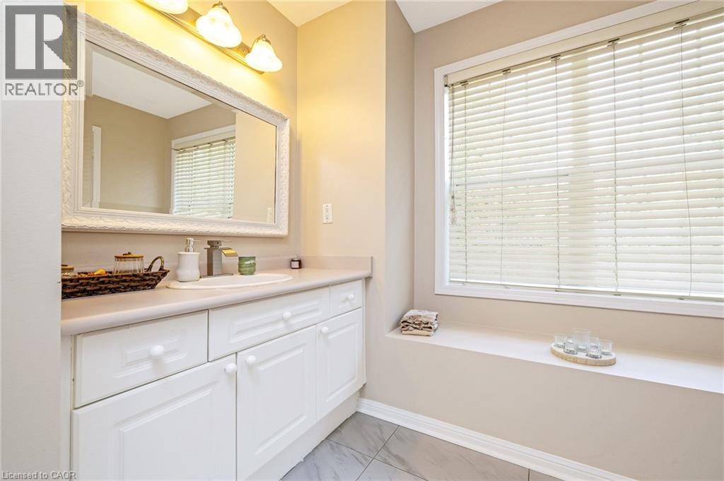 619 Porter Way, Milton, Ontario L9T 5V9 - Photo 23 - 40854304