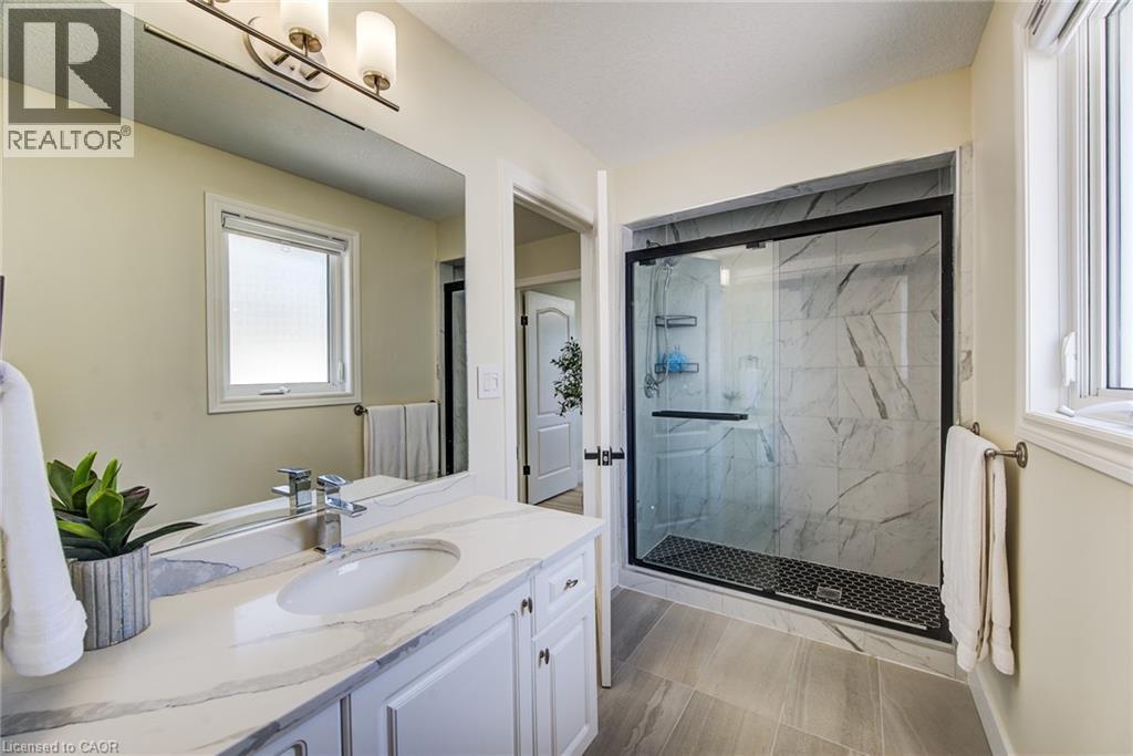 210 Hawkswood Drive, Kitchener, Ontario  N2K 4J3 - Photo 16 - 40857742