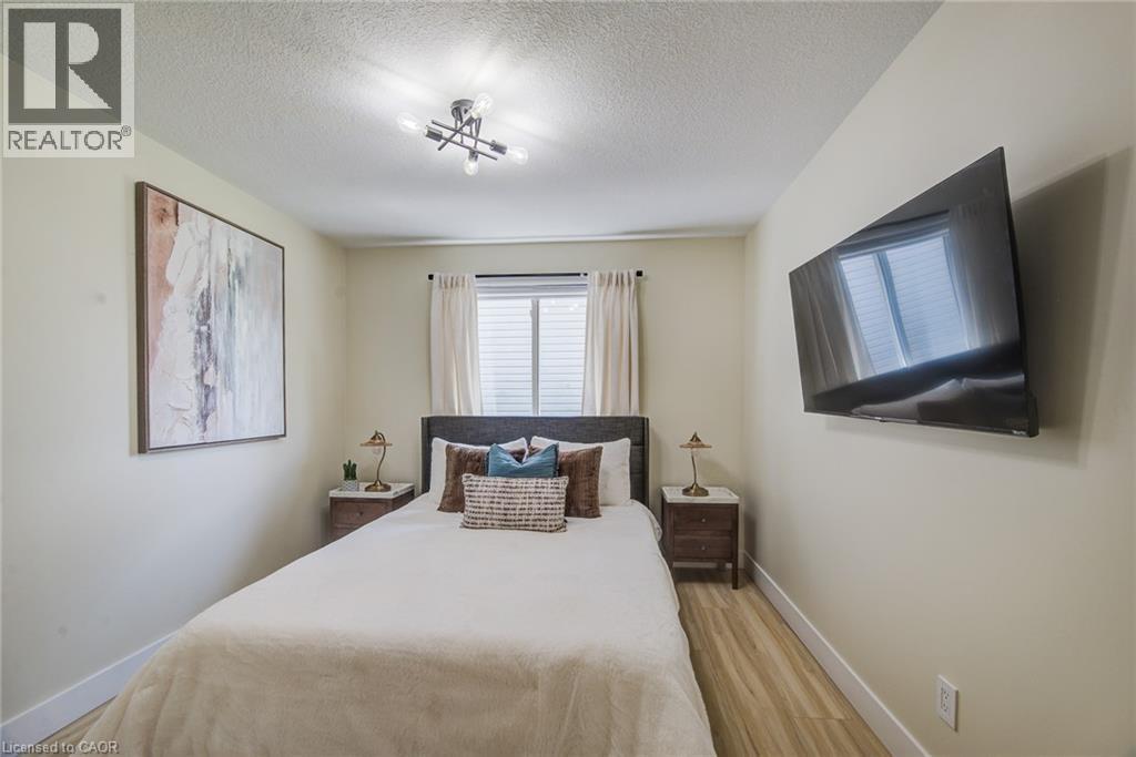 210 Hawkswood Drive, Kitchener, Ontario  N2K 4J3 - Photo 18 - 40857742