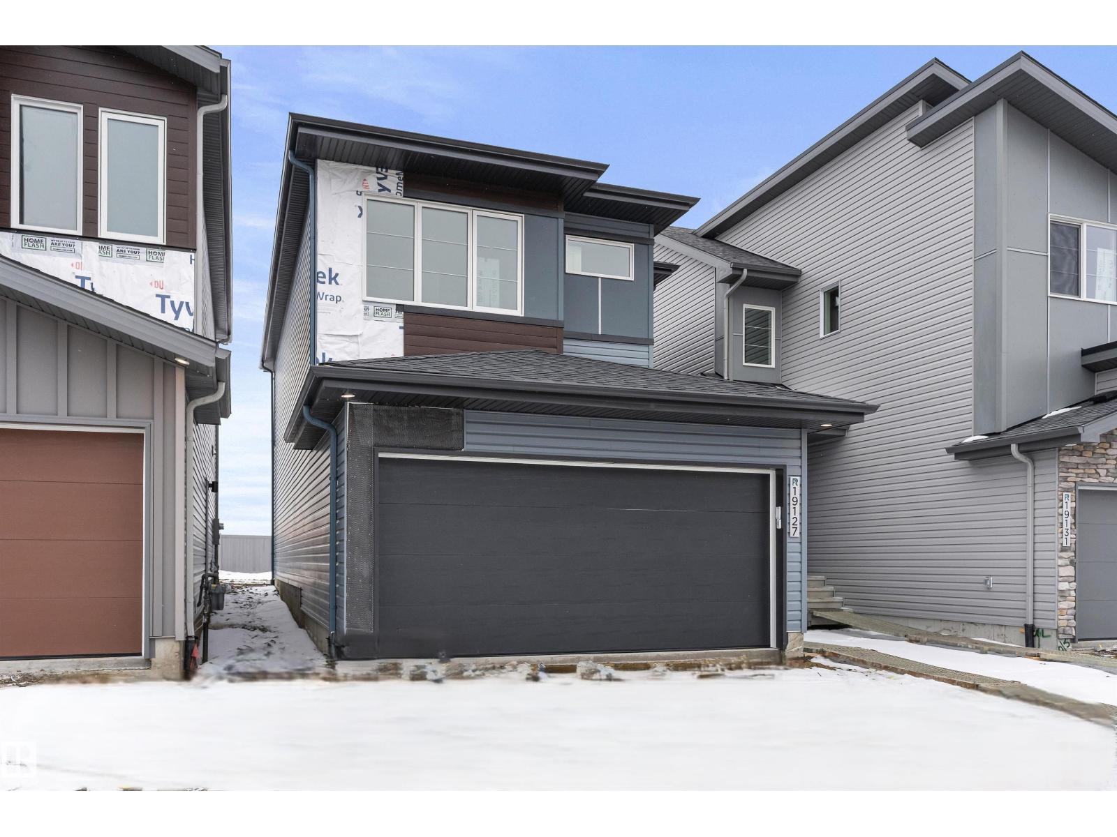 19127 20 Av NW, Edmonton, Alberta  T6M 3E8 - Photo 2 - E4477741
