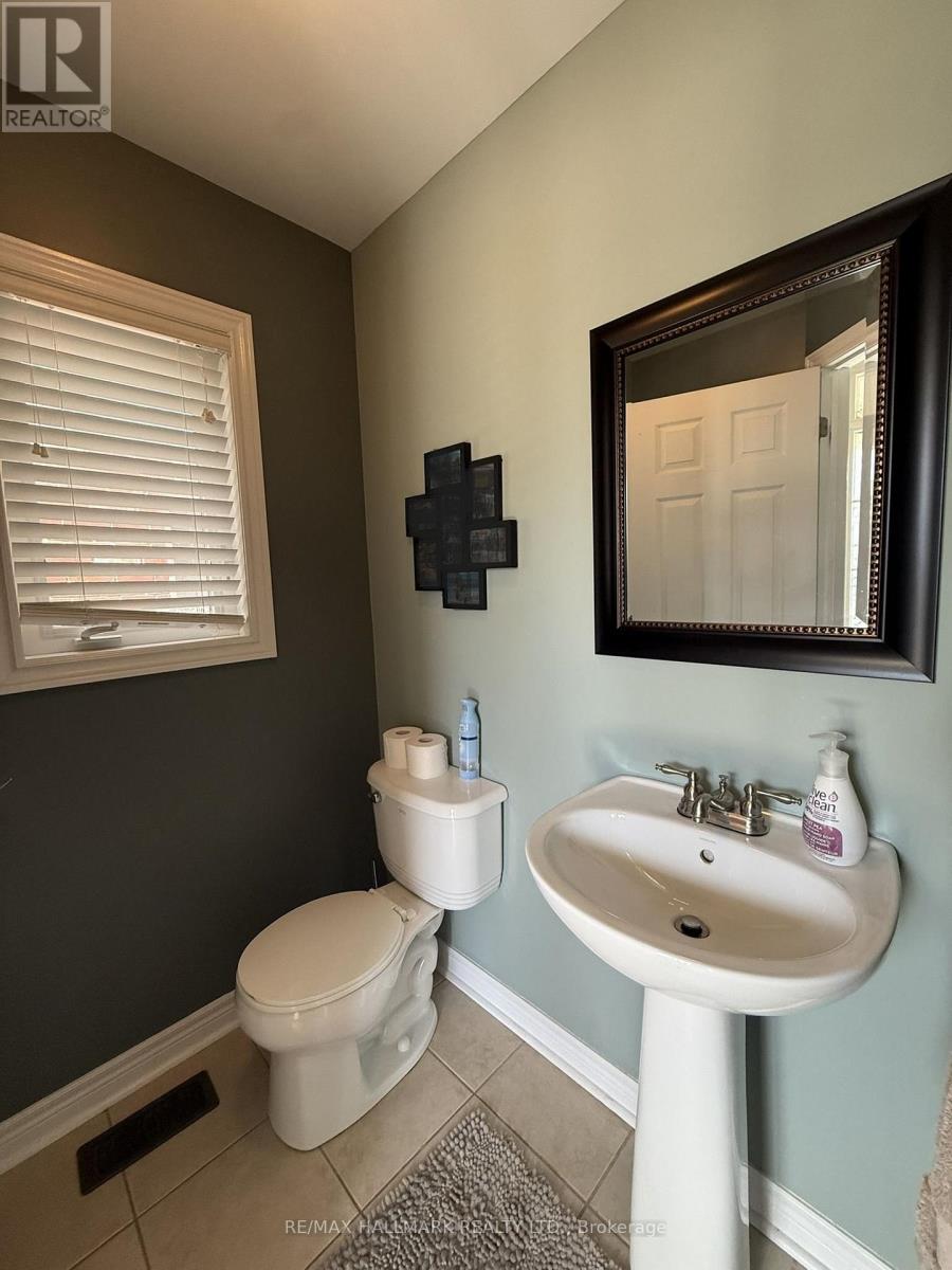 15 Arnold Johnston Street, Clarington, Ontario  L1E 2V3 - Photo 12 - E13706116