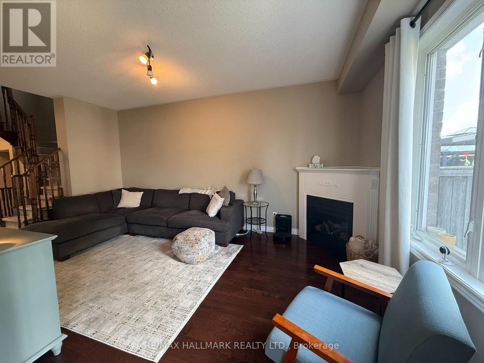 15 Arnold Johnston Street, Clarington, Ontario  L1E 2V3 - Photo 6 - E13706116