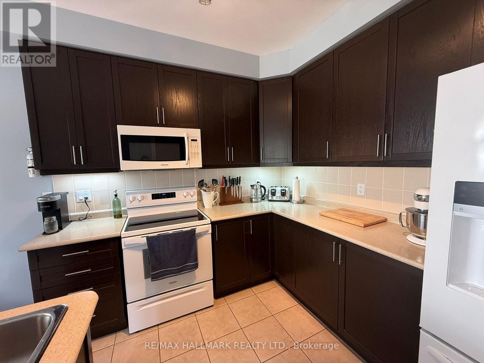 15 Arnold Johnston Street, Clarington, Ontario  L1E 2V3 - Photo 9 - E13706116