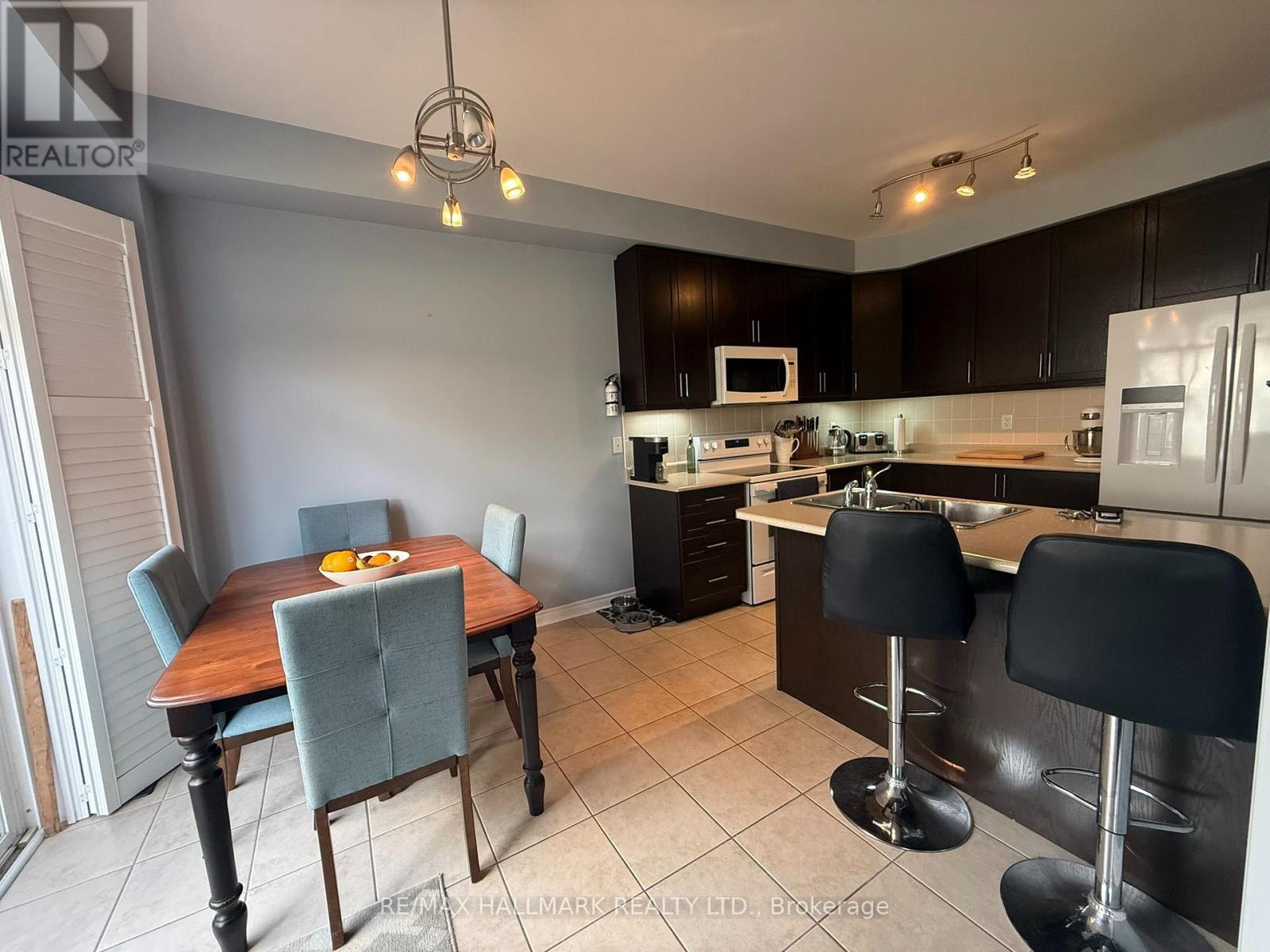 15 Arnold Johnston Street, Clarington, Ontario  L1E 2V3 - Photo 8 - E13706116