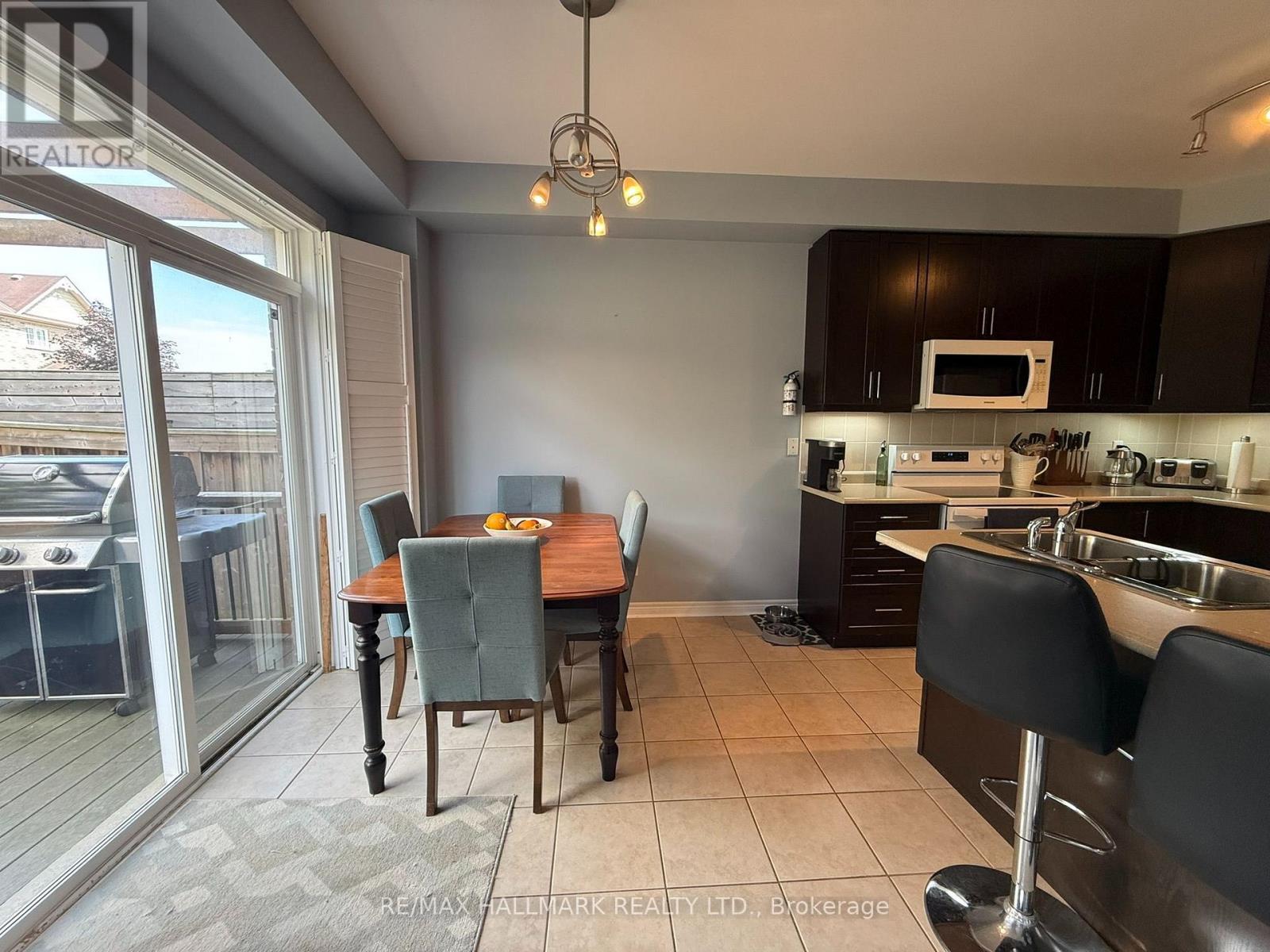 15 Arnold Johnston Street, Clarington, Ontario  L1E 2V3 - Photo 7 - E13706116