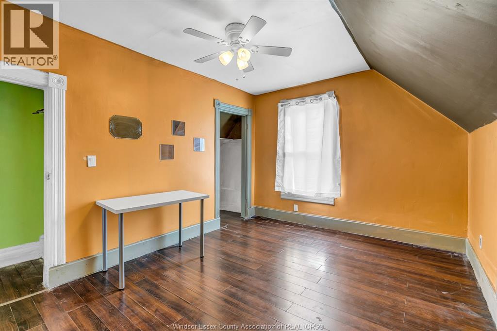 547 Oak, Windsor, Ontario  N9A 5E7 - Photo 11 - 26020587