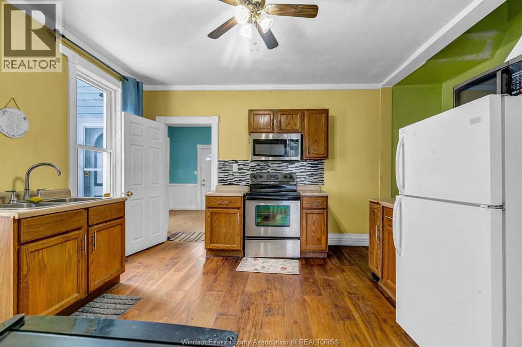 547 Oak, Windsor, Ontario  N9A 5E7 - Photo 6 - 26020587