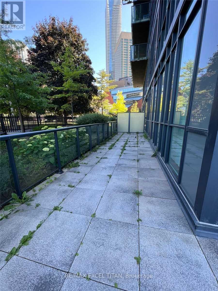 Th101 - 825 Church Street, Toronto, Ontario  M4W 3Z4 - Photo 16 - C13706850