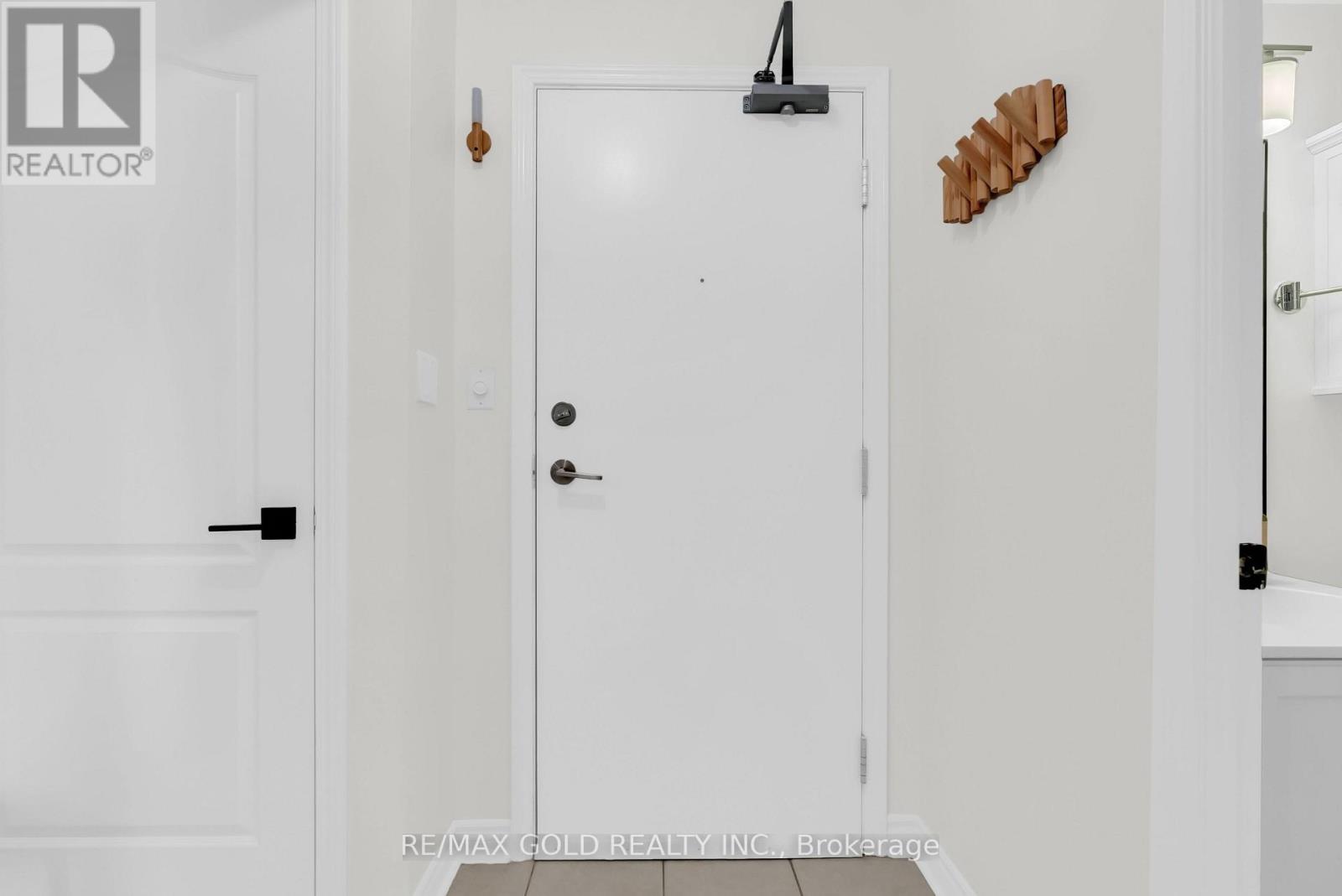 1001 - 2 Rean Drive, Toronto, Ontario  M2K 3B8 - Photo 11 - C13706852