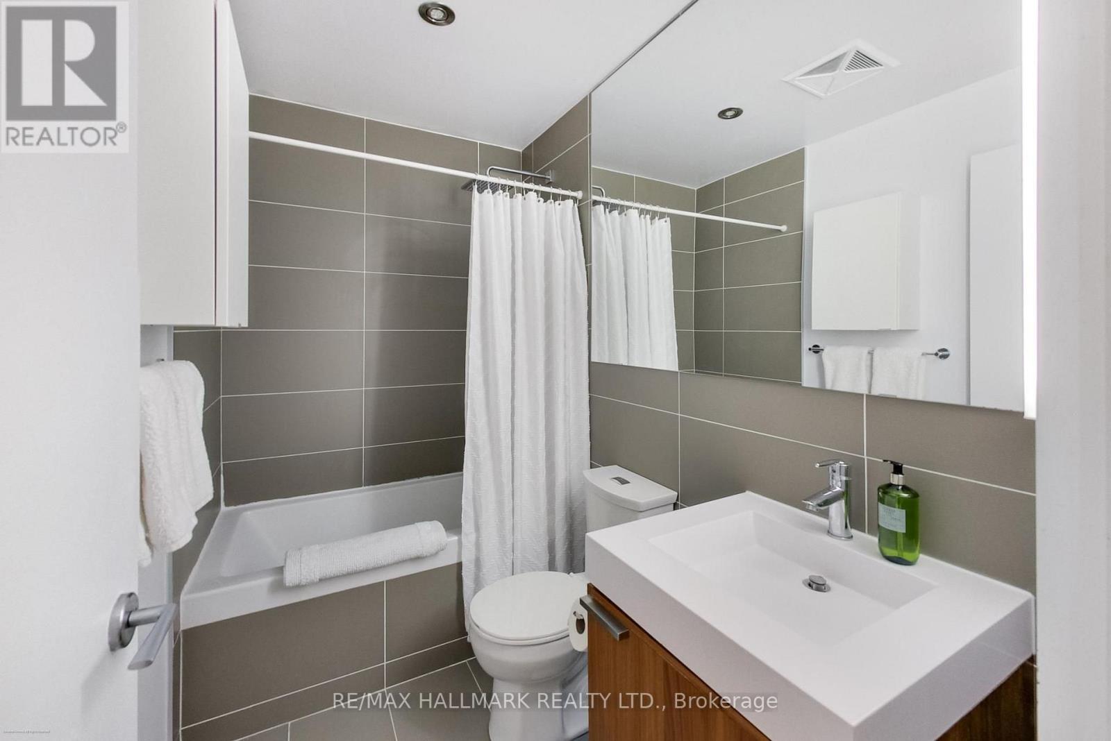 317 - 318 King Street E, Toronto, Ontario  M5A 0C1 - Photo 16 - C13706876