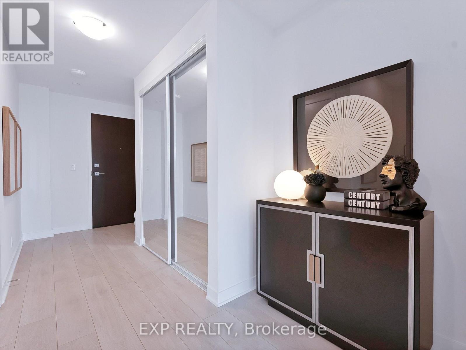 2711 - 2221 Yonge Street, Toronto, Ontario  M4S 2B4 - Photo 3 - C13706908