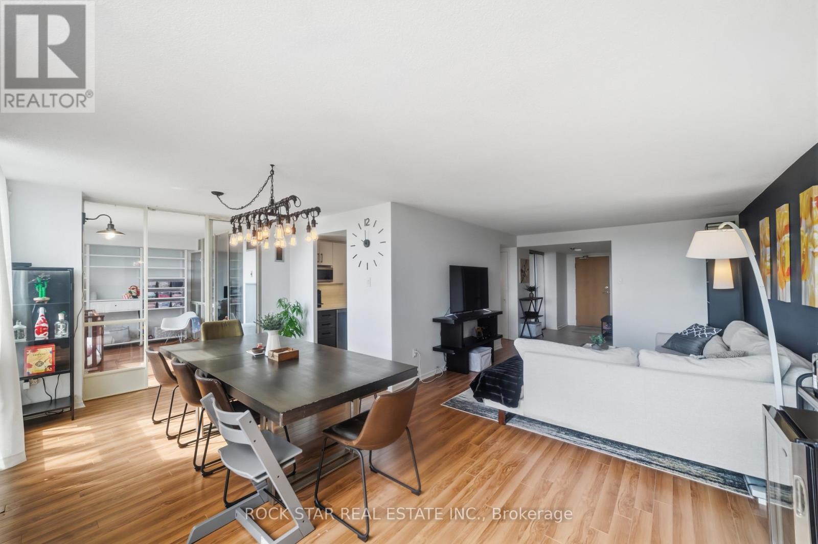 701 - 5 Kenneth Avenue, Toronto, Ontario  M2N 6M7 - Photo 16 - C13706916