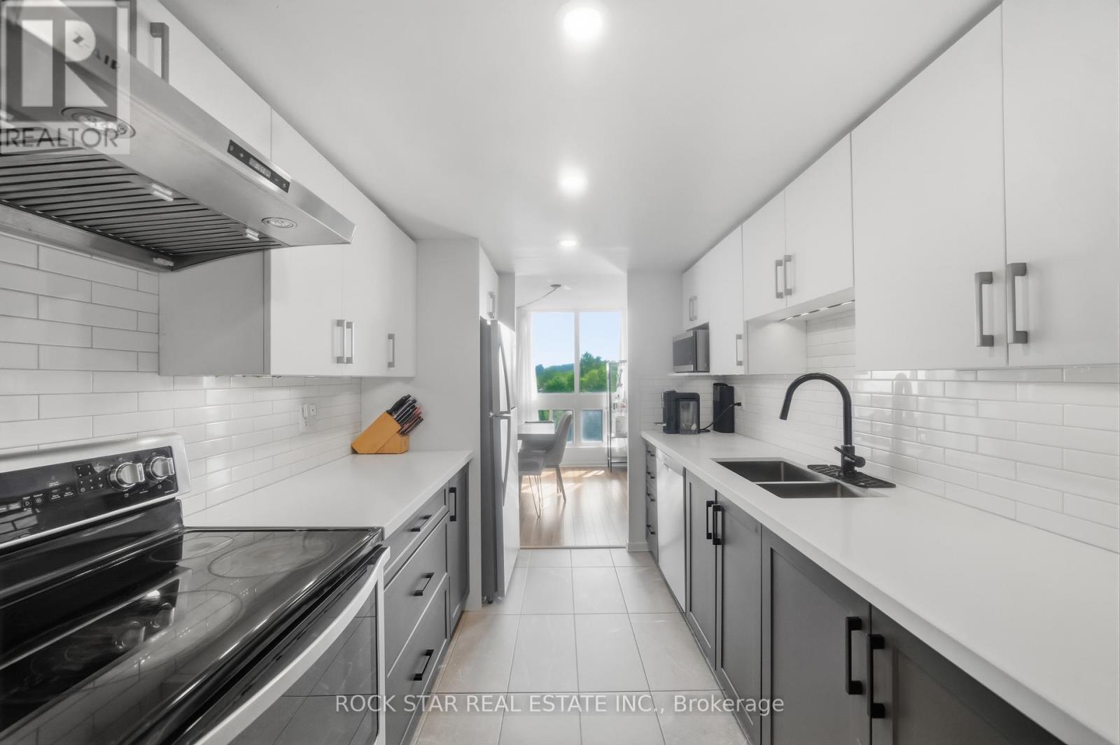 701 - 5 Kenneth Avenue, Toronto, Ontario  M2N 6M7 - Photo 18 - C13706916