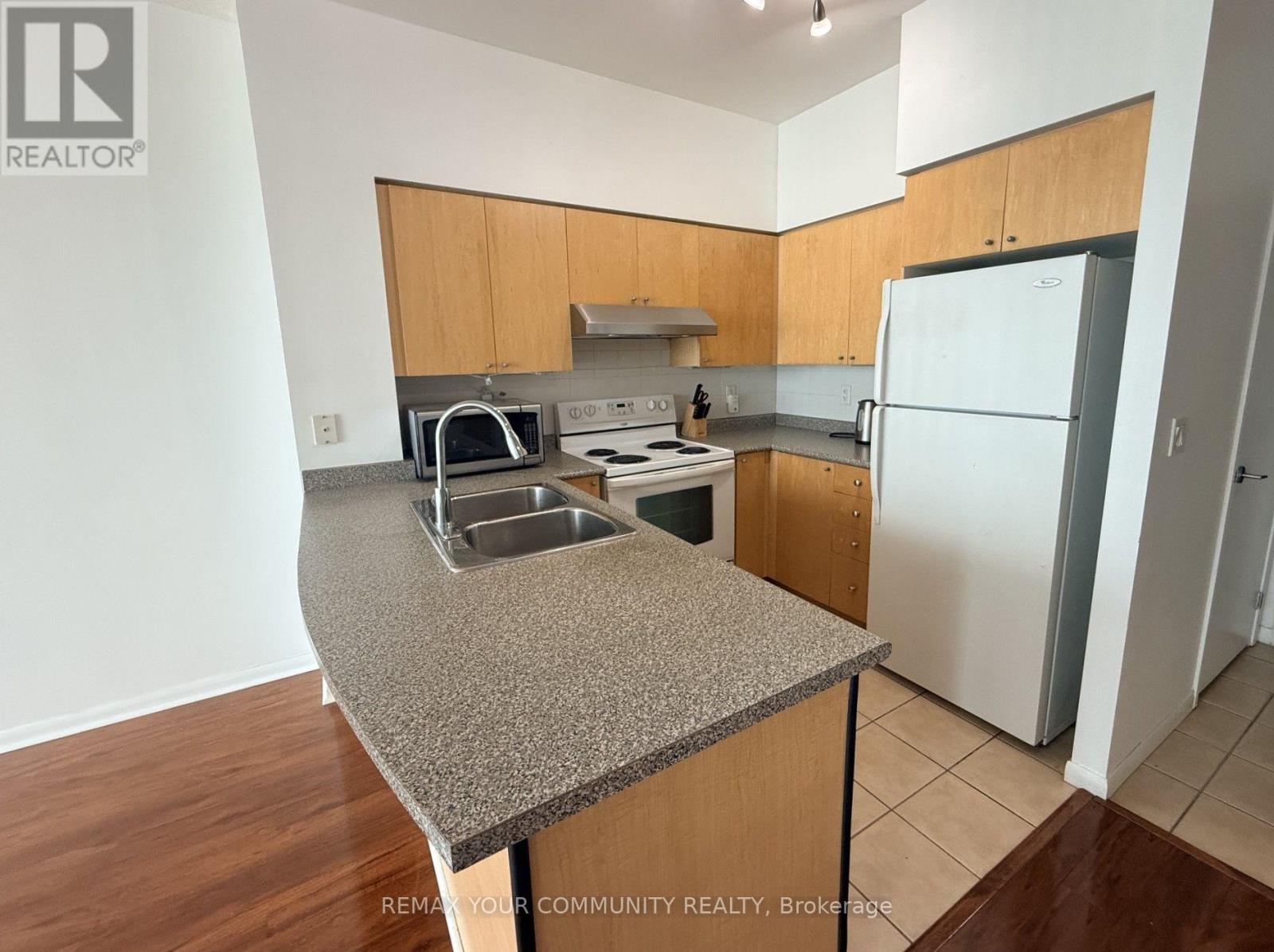 2806 - 231 Fort York Boulevard, Toronto, Ontario  M5V 1B2 - Photo 4 - C13706920
