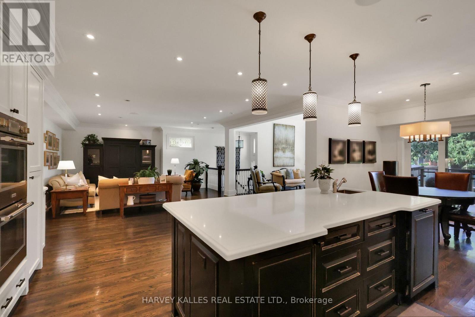 72 Teddington Park Avenue, Toronto, Ontario  M4N 2C6 - Photo 21 - C13707086