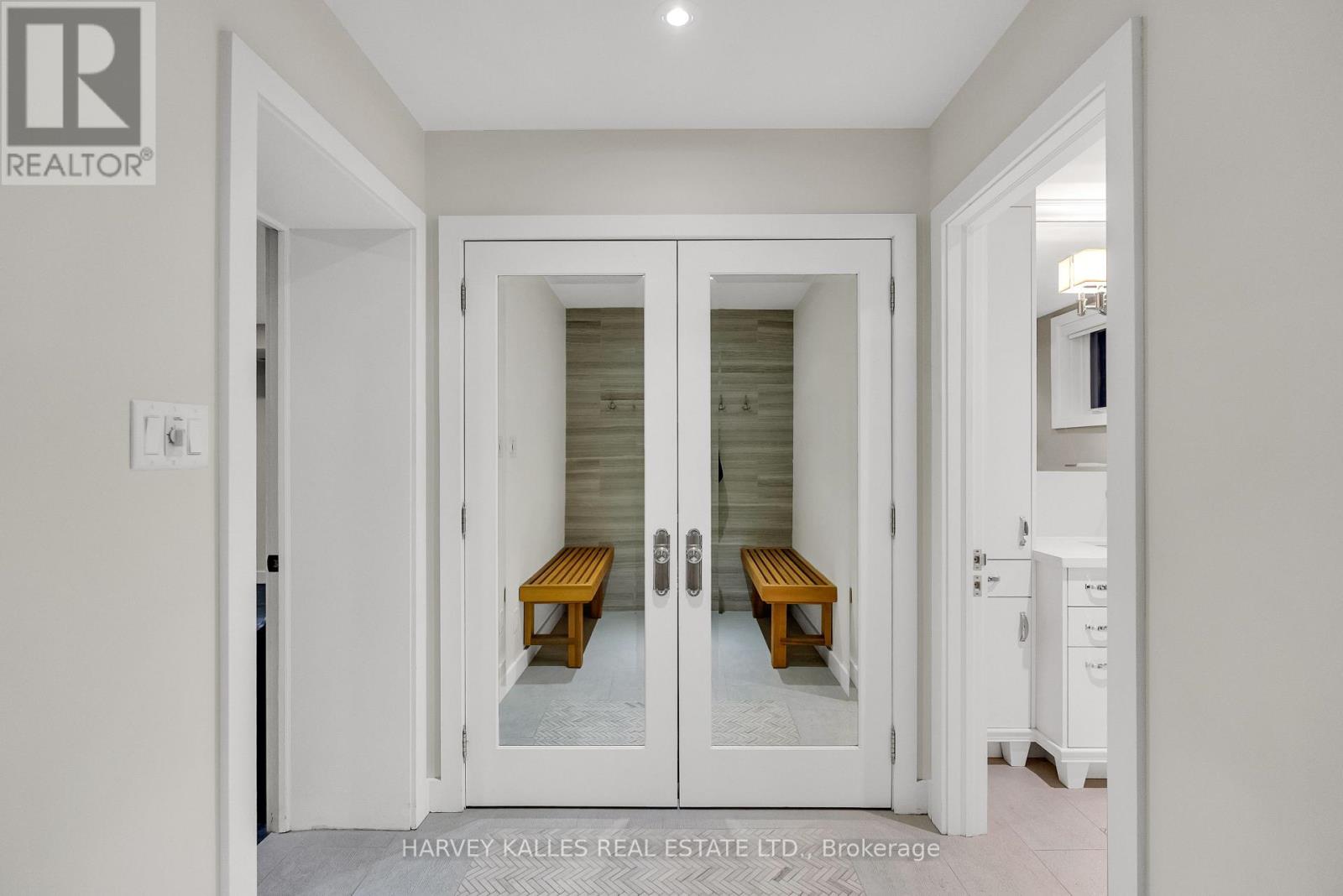72 Teddington Park Avenue, Toronto, Ontario  M4N 2C6 - Photo 38 - C13707086