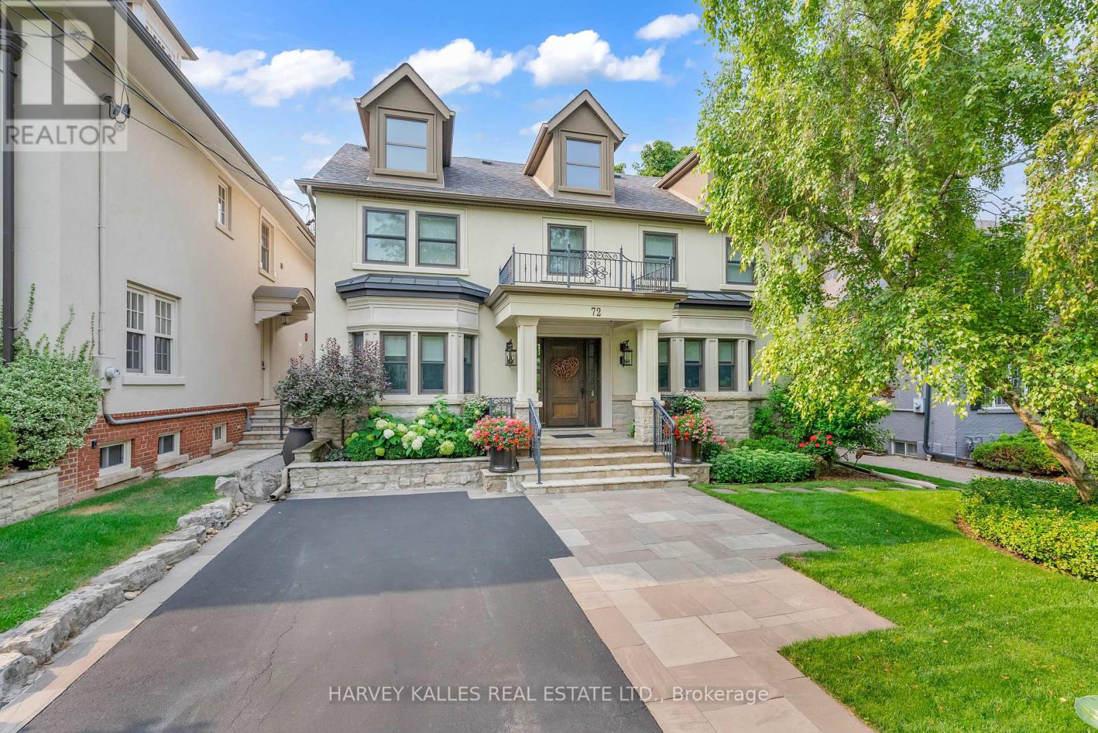 72 Teddington Park Avenue, Toronto, Ontario  M4N 2C6 - Photo 4 - C13707086