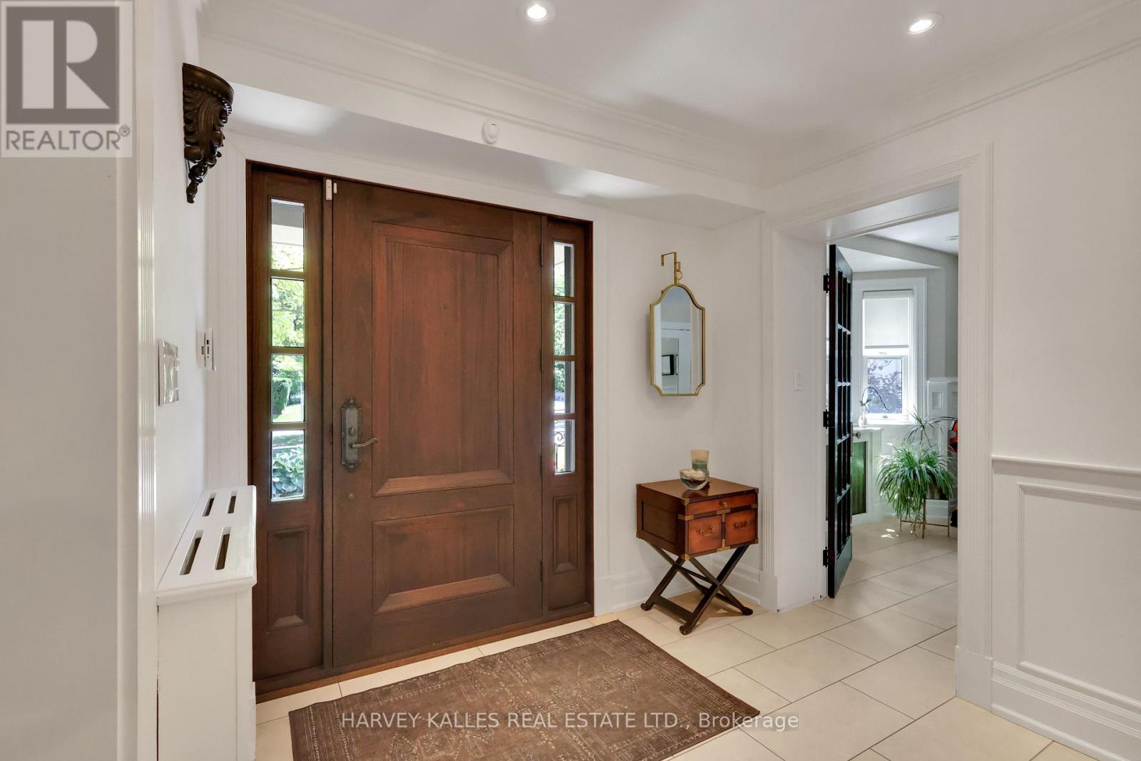 72 Teddington Park Avenue, Toronto, Ontario  M4N 2C6 - Photo 6 - C13707086