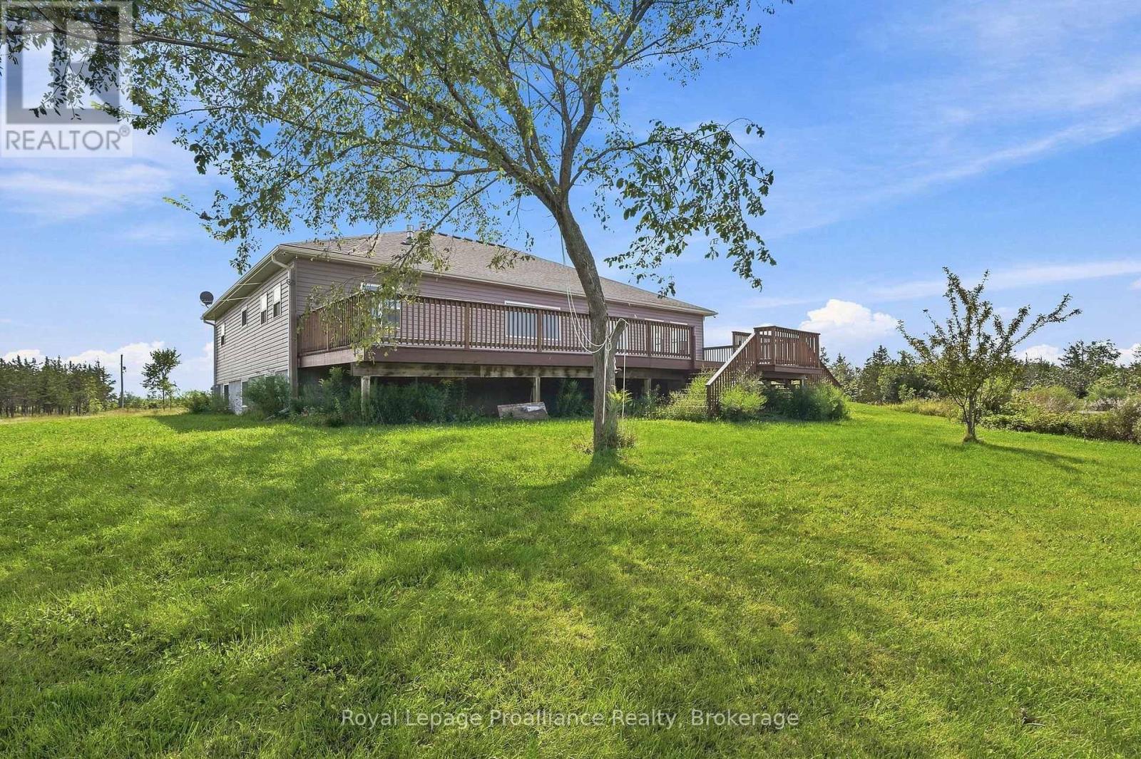402 Black Road, Prince Edward County, Ontario  K0K 1W0 - Photo 4 - X13707018