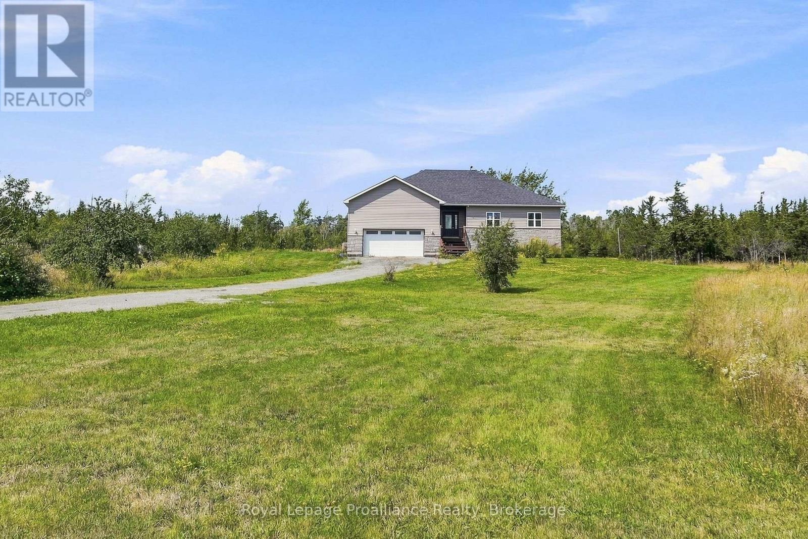 402 Black Road, Prince Edward County, Ontario  K0K 1W0 - Photo 43 - X13707018