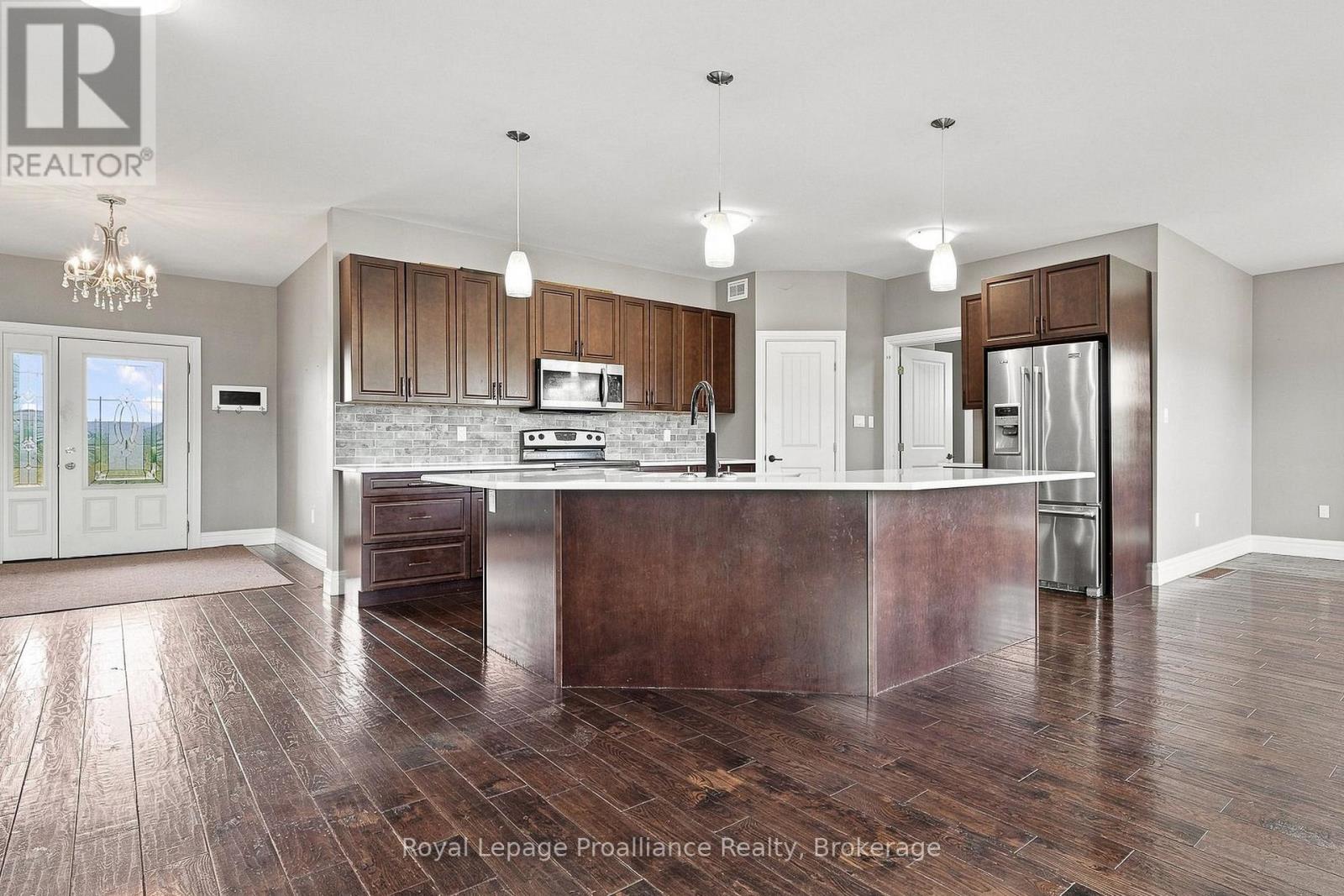402 Black Road, Prince Edward County, Ontario  K0K 1W0 - Photo 7 - X13707018
