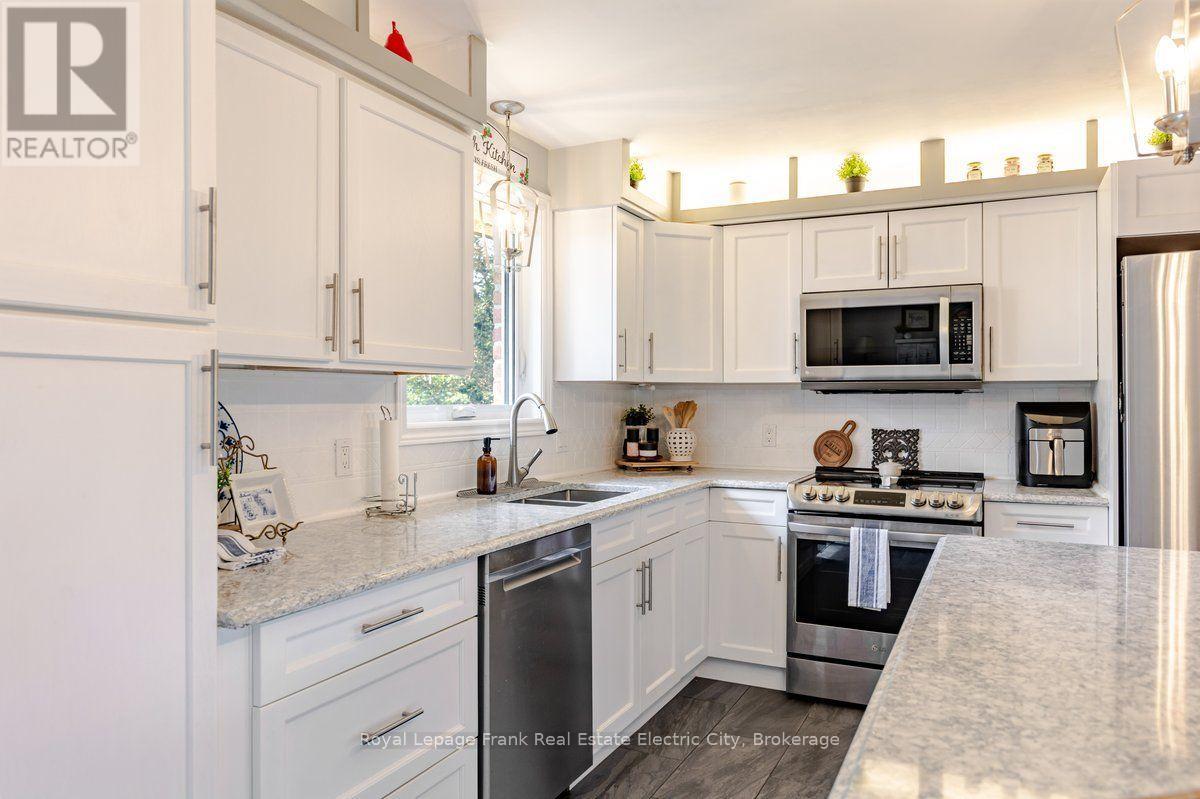 814 Frankhill Road, Kawartha Lakes, Ontario  K9J 6X3 - Photo 15 - X13707044