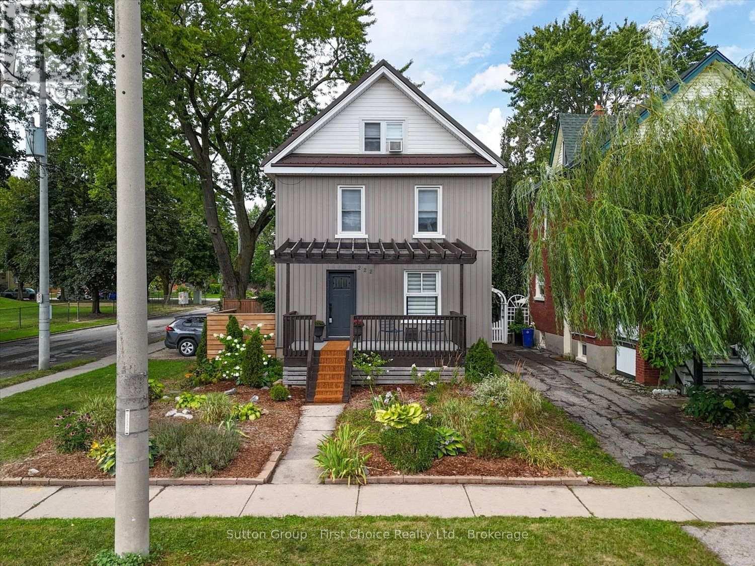 222 BRUNSWICK STREET, stratford, Ontario