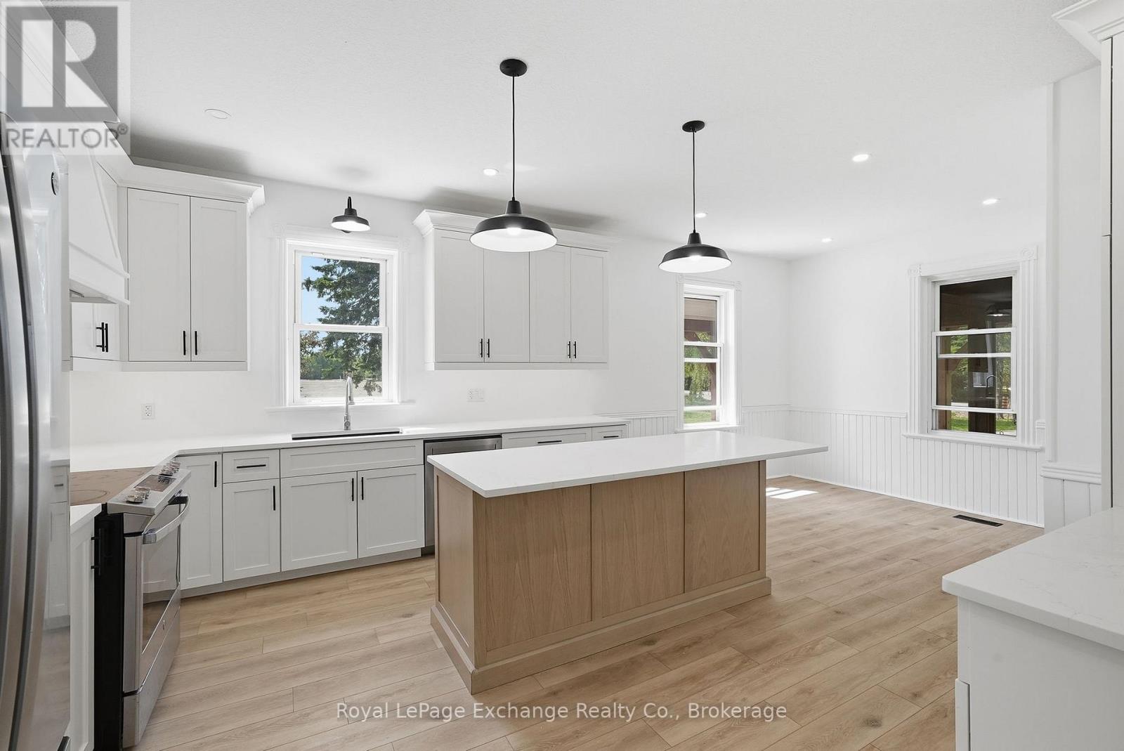 174393 Mulock Road, West Grey, Ontario  N0G 1S0 - Photo 18 - X13707054