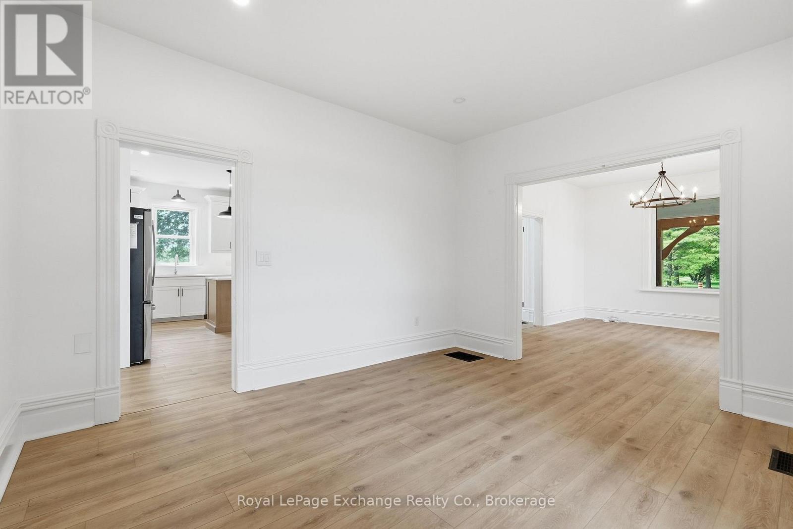 174393 Mulock Road, West Grey, Ontario  N0G 1S0 - Photo 19 - X13707054