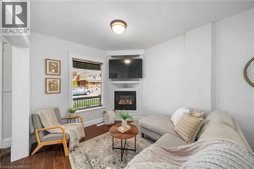 20 Wells Avenue, Brantford, Ontario  N3R 4J2 - Photo 15 - 40854157
