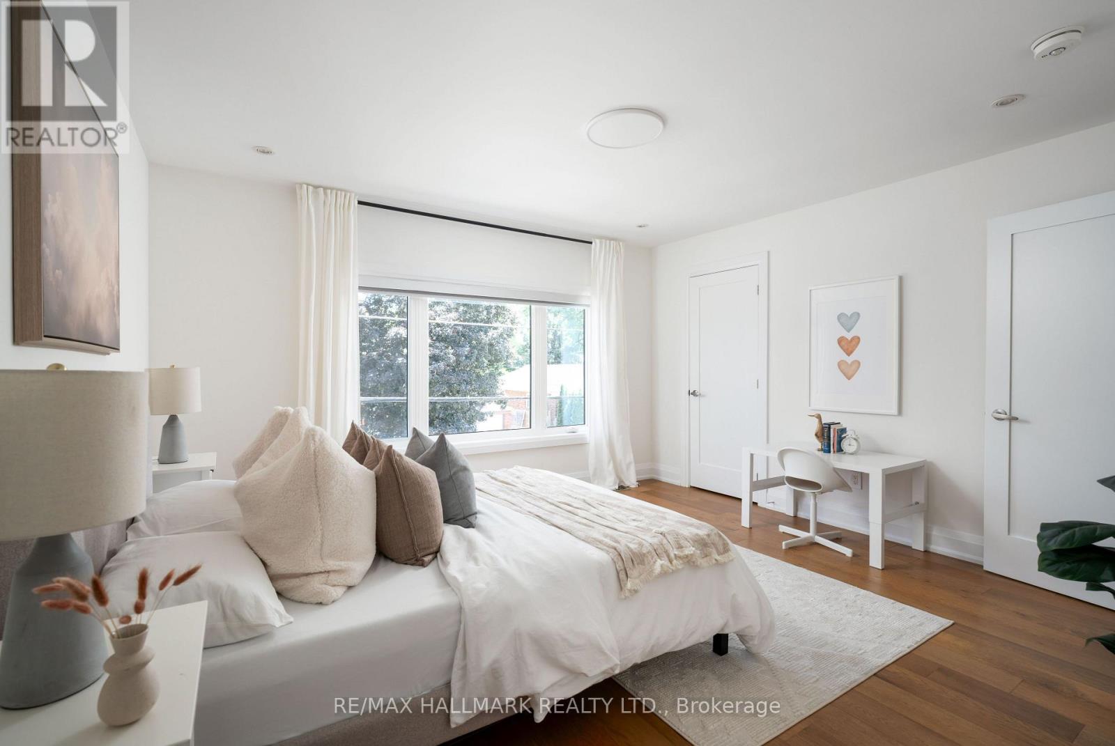 136 Glenwood Crescent, Toronto, Ontario  M4B 1K2 - Photo 28 - E13706918