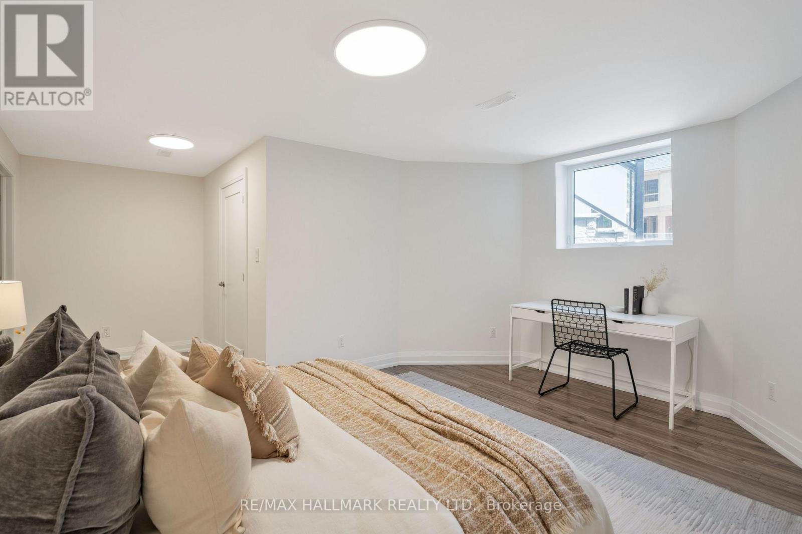 136 Glenwood Crescent, Toronto, Ontario  M4B 1K2 - Photo 40 - E13706918