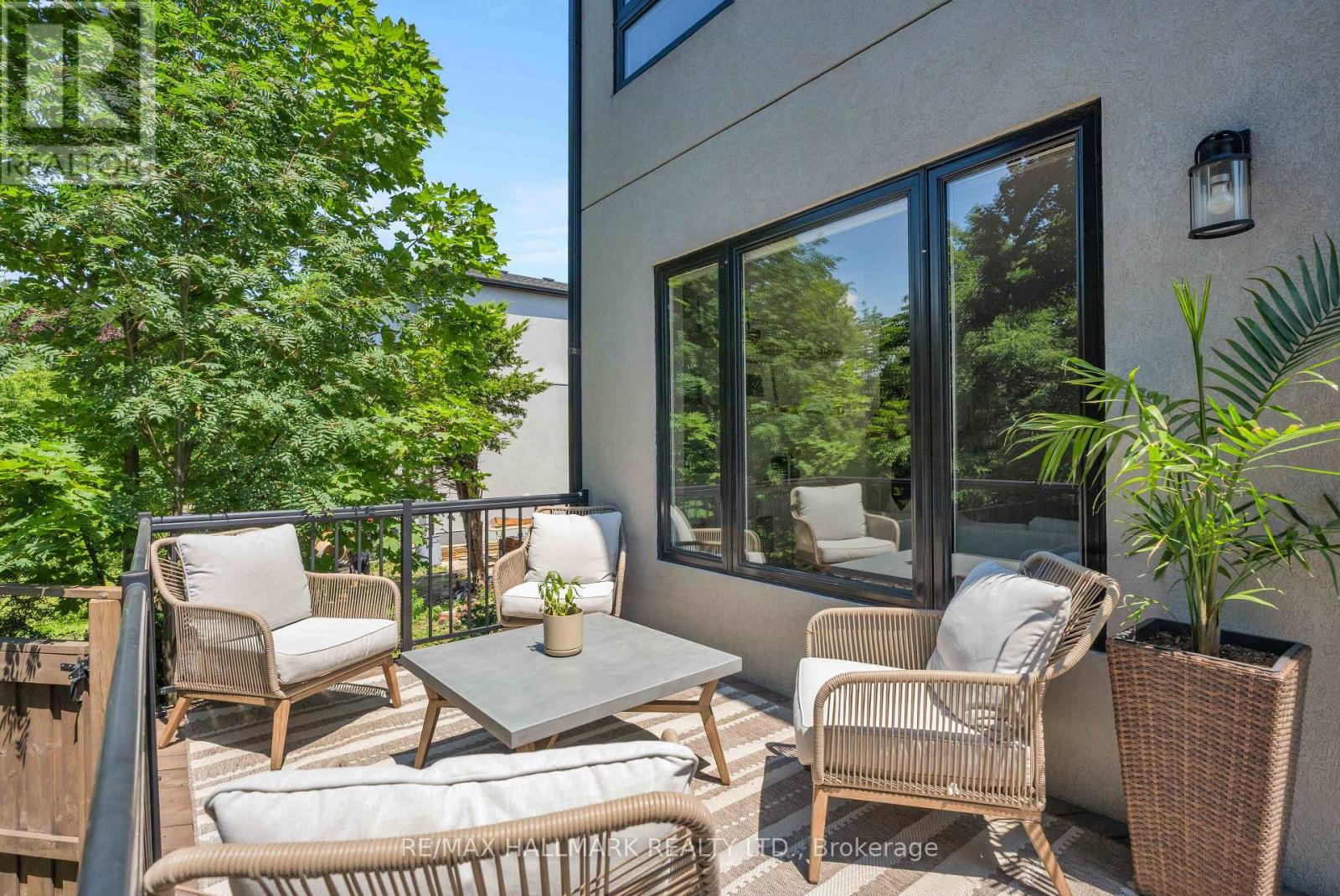 136 Glenwood Crescent, Toronto, Ontario  M4B 1K2 - Photo 43 - E13706918