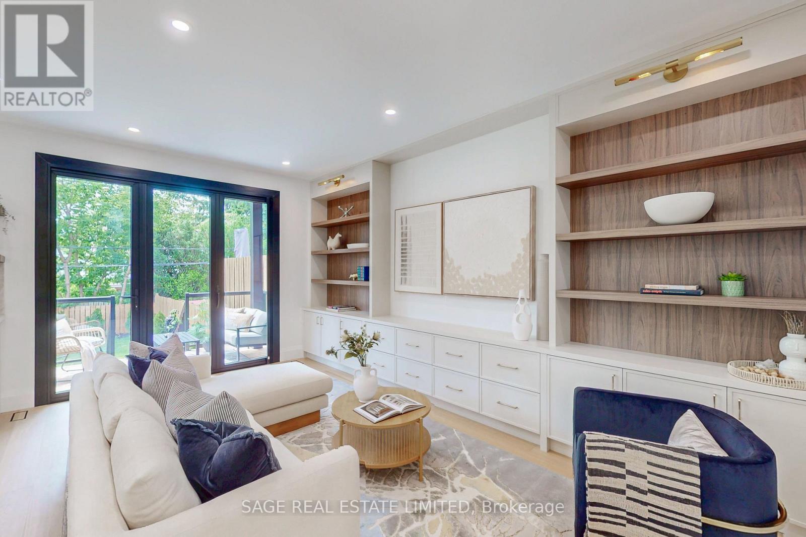 116 Lee Avenue, Toronto, Ontario  M4E 2P3 - Photo 14 - E13707038