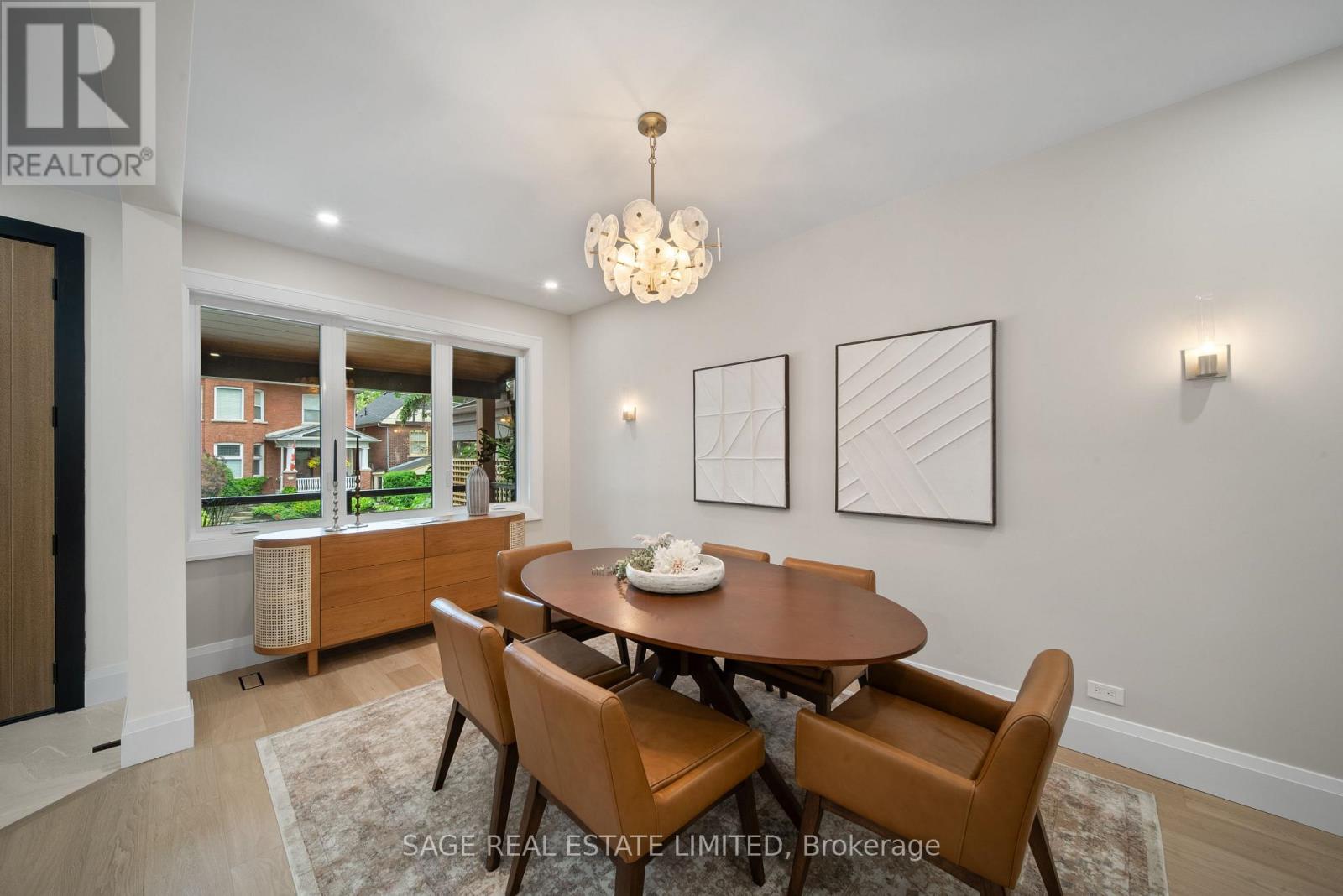 116 Lee Avenue, Toronto, Ontario  M4E 2P3 - Photo 6 - E13707038