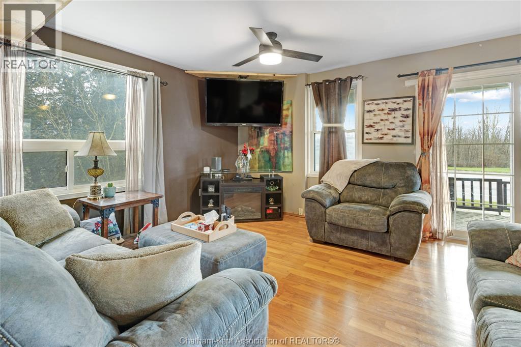 166 London Road, Thamesville, Ontario  N0P 2K0 - Photo 9 - 26004879