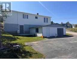 <div class="price">$129,000</div> 22 Hillview Drive<br>Cottlesville, Newfoundland & Labrador<br><div class='bed_bath'>4 Bed | 2 Bath</div>