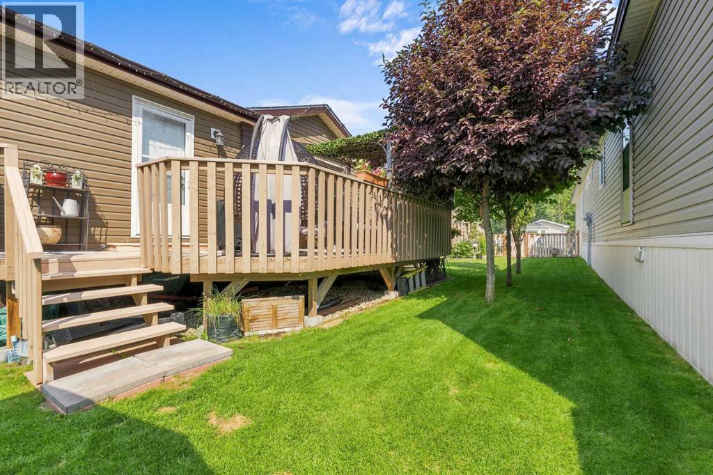 34 Gunderson Drive, Whitecourt, Alberta  T7S 0C5 - Photo 5 - A2332013