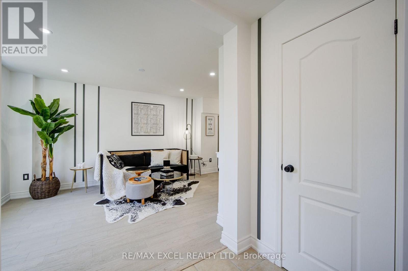 454 Bur Oak Avenue, Markham, Ontario  L6C 3A7 - Photo 5 - N13706930