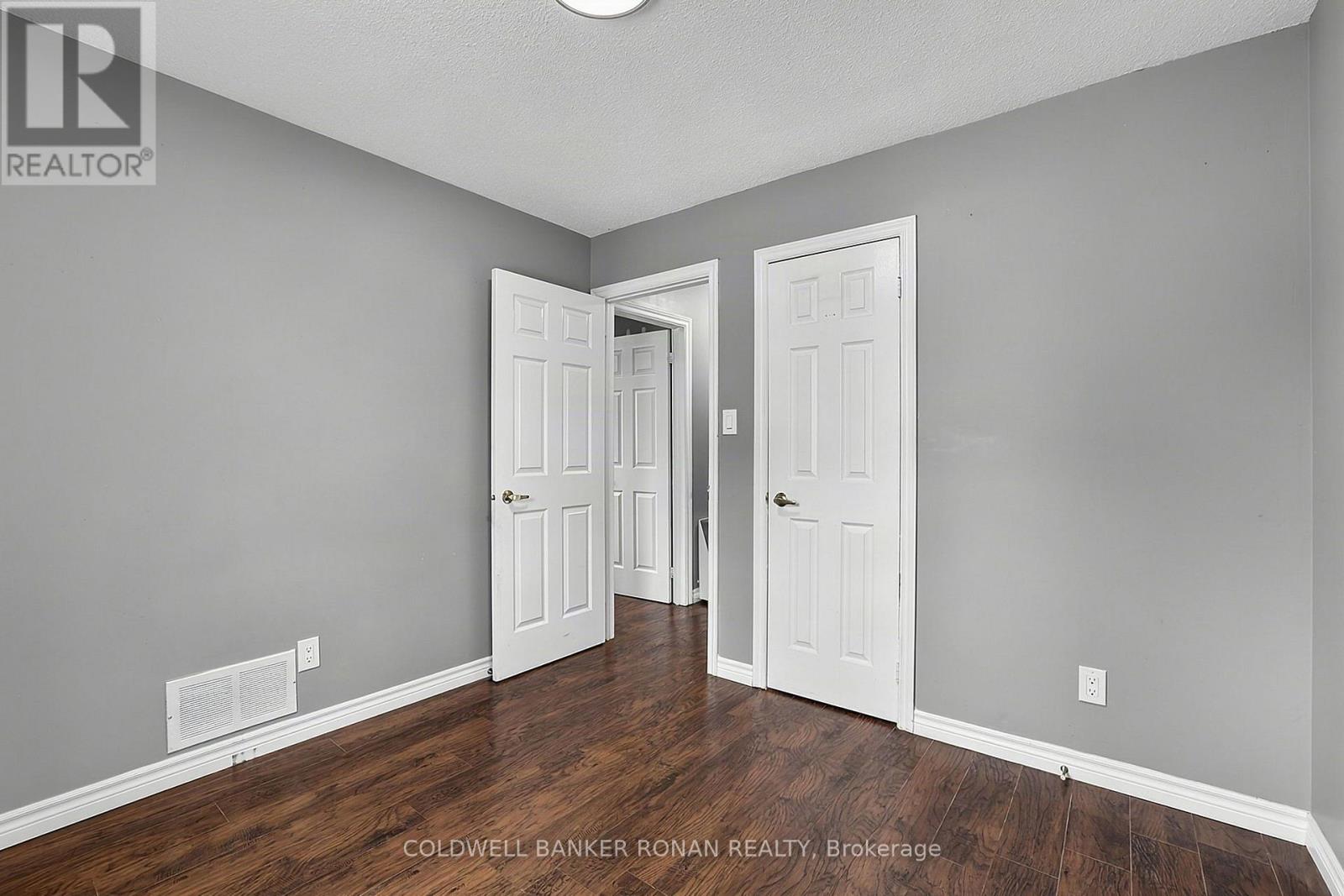 8 Mccarthy Crescent, Essa (Angus), Ontario  L0M 1B3 - Photo 25 - N13706988