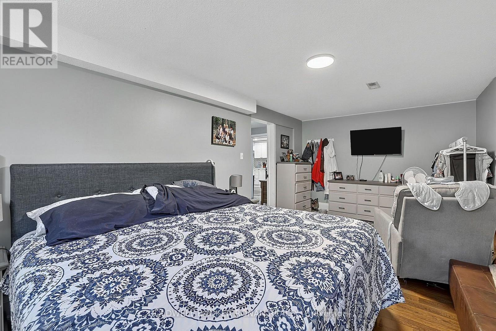 8 Mccarthy Crescent, Essa (Angus), Ontario  L0M 1B3 - Photo 32 - N13706988
