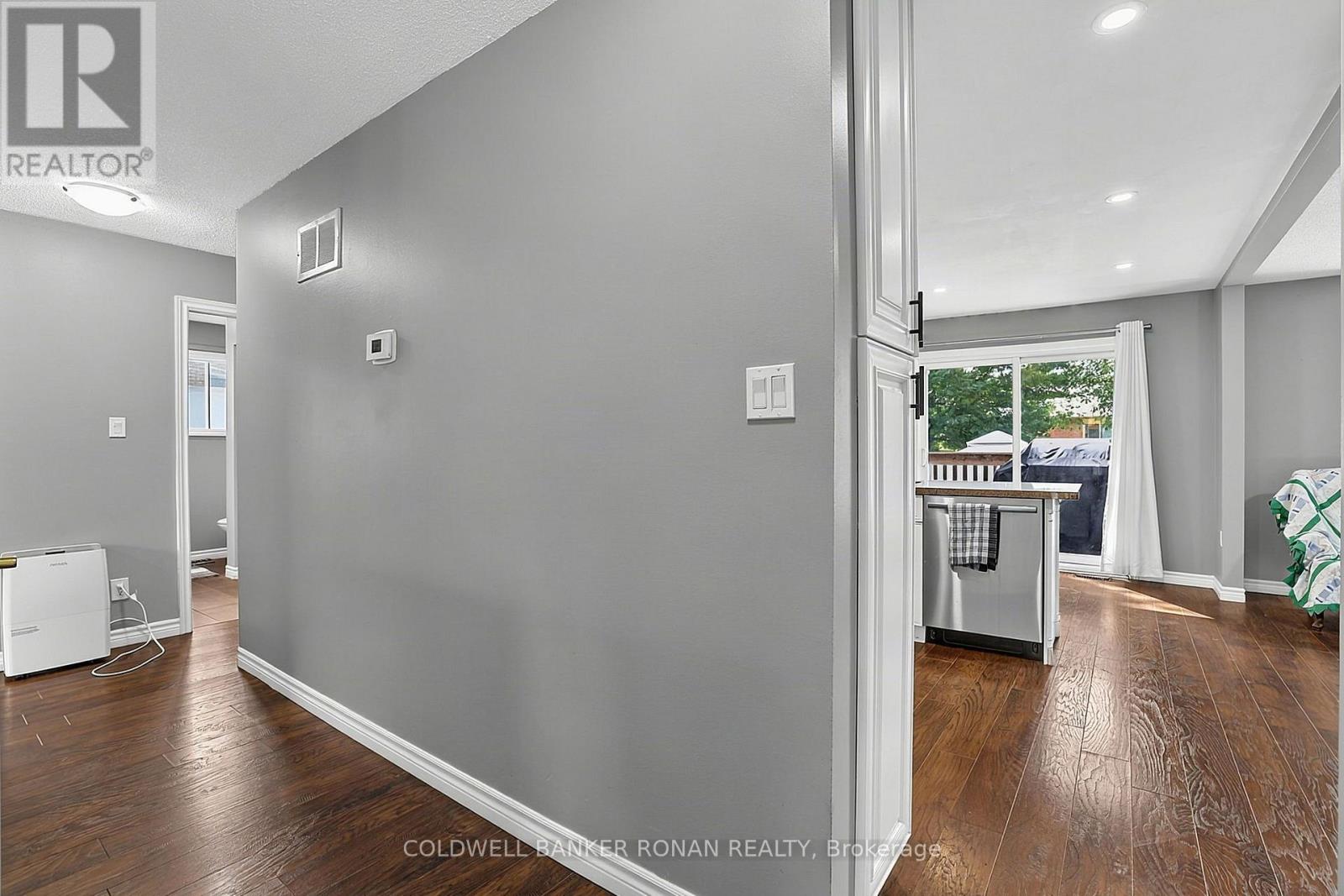 8 Mccarthy Crescent, Essa (Angus), Ontario  L0M 1B3 - Photo 8 - N13706988