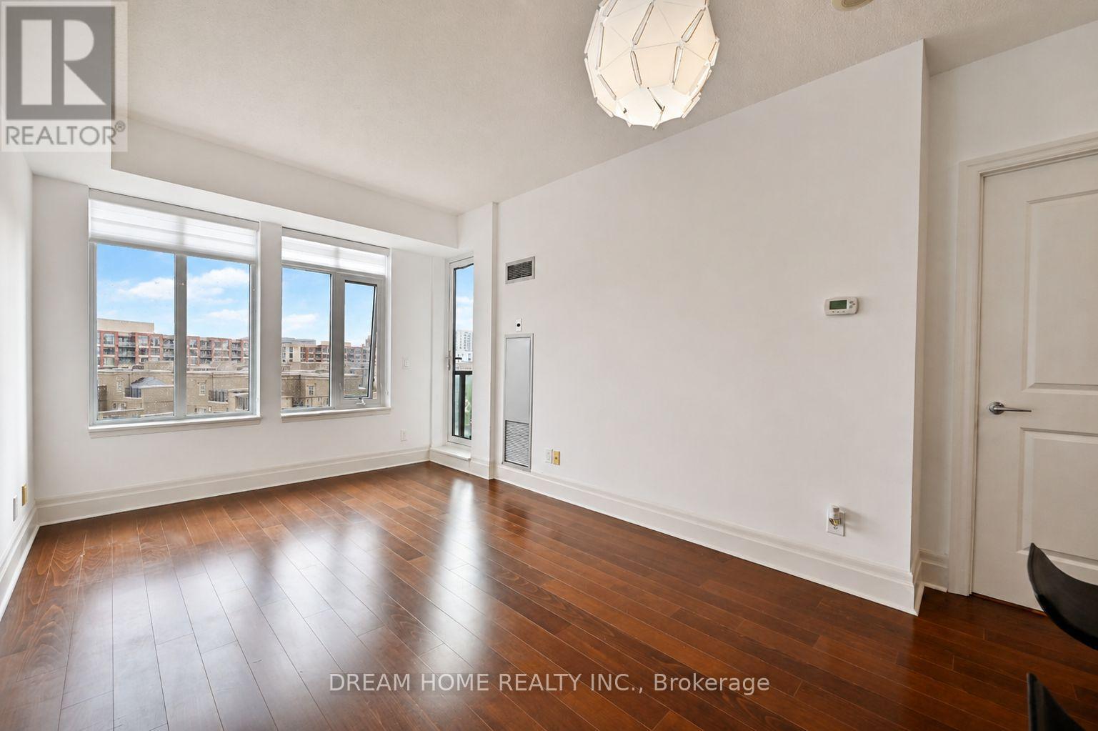 619 - 111 Upper Duke Crescent, Markham, Ontario L6G 0C8 - Photo 4 - N13707074