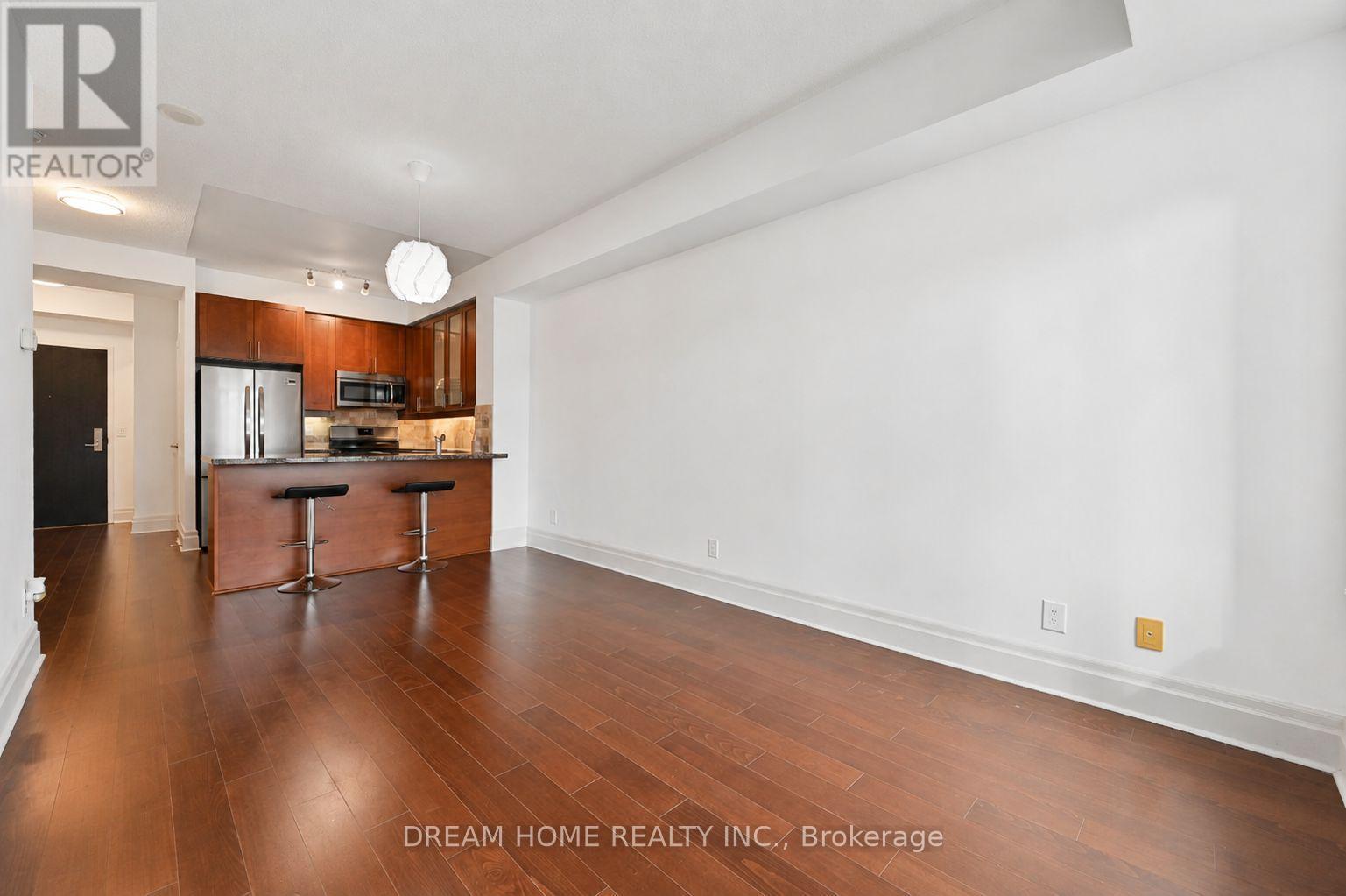 619 - 111 Upper Duke Crescent, Markham, Ontario L6G 0C8 - Photo 7 - N13707074