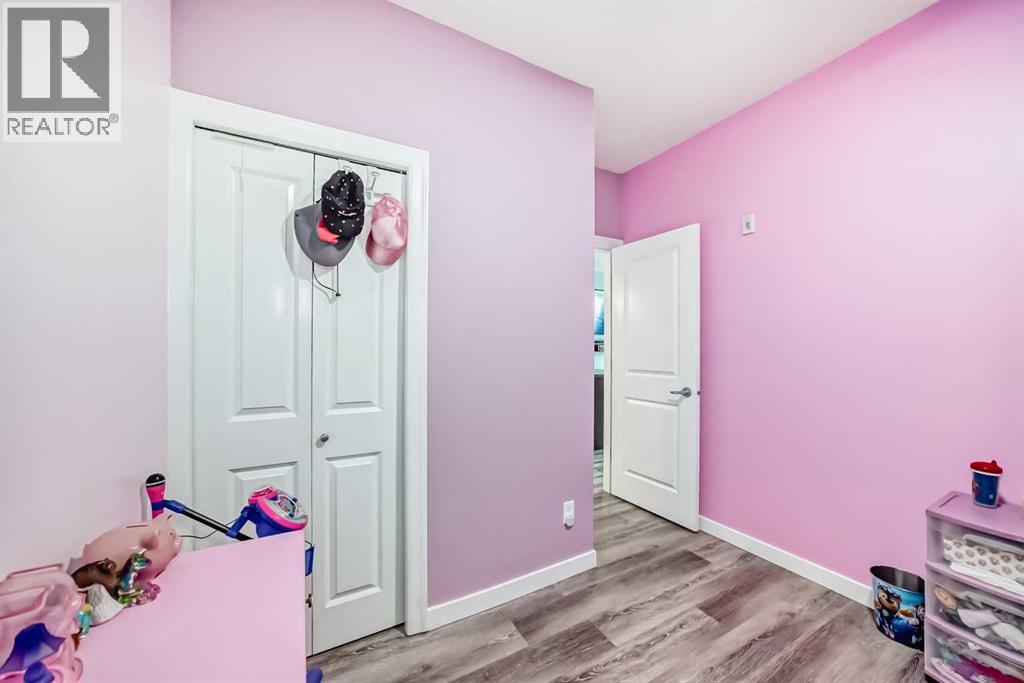 101, 117 Copperpond Common SE, Calgary, Alberta  T2Z 5E2 - Photo 8 - A2327068
