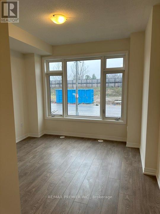 8 Cherry Hill Lane, Barrie (Painswick South), Ontario  L9J 0M7 - Photo 10 - S13707022