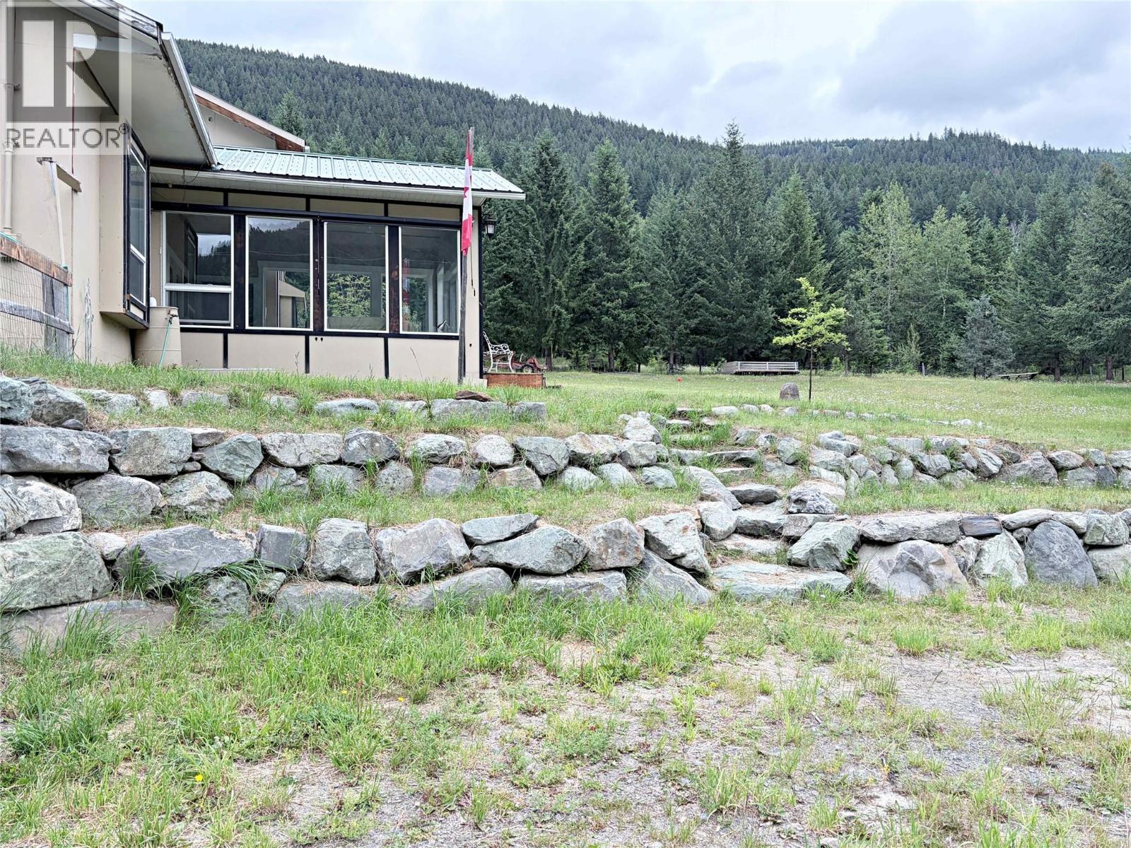 5420 Heffley Louis Creek Road, Kamloops, British Columbia  V0E 1Z0 - Photo 37 - 10387322