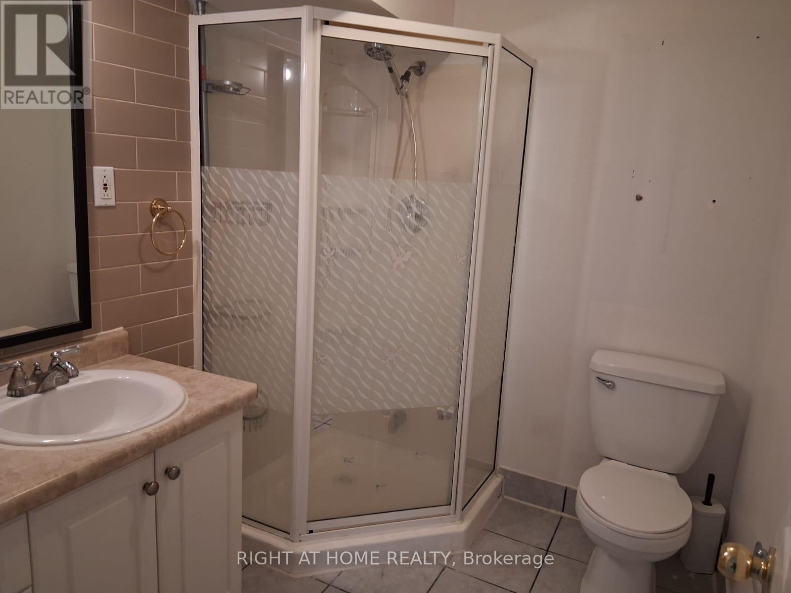 553 Rogers Road, Toronto, Ontario  M6M 1B4 - Photo 13 - W13706894