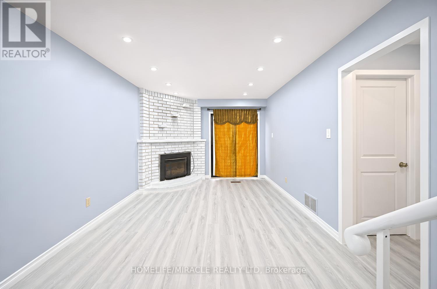 177 Westmore Drive S, Toronto, Ontario  M9V 4N2 - Photo 19 - W13706944